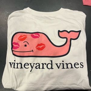 RARE Vineyard Vines Valentine’s Day long sleeve!Color white and size medium.